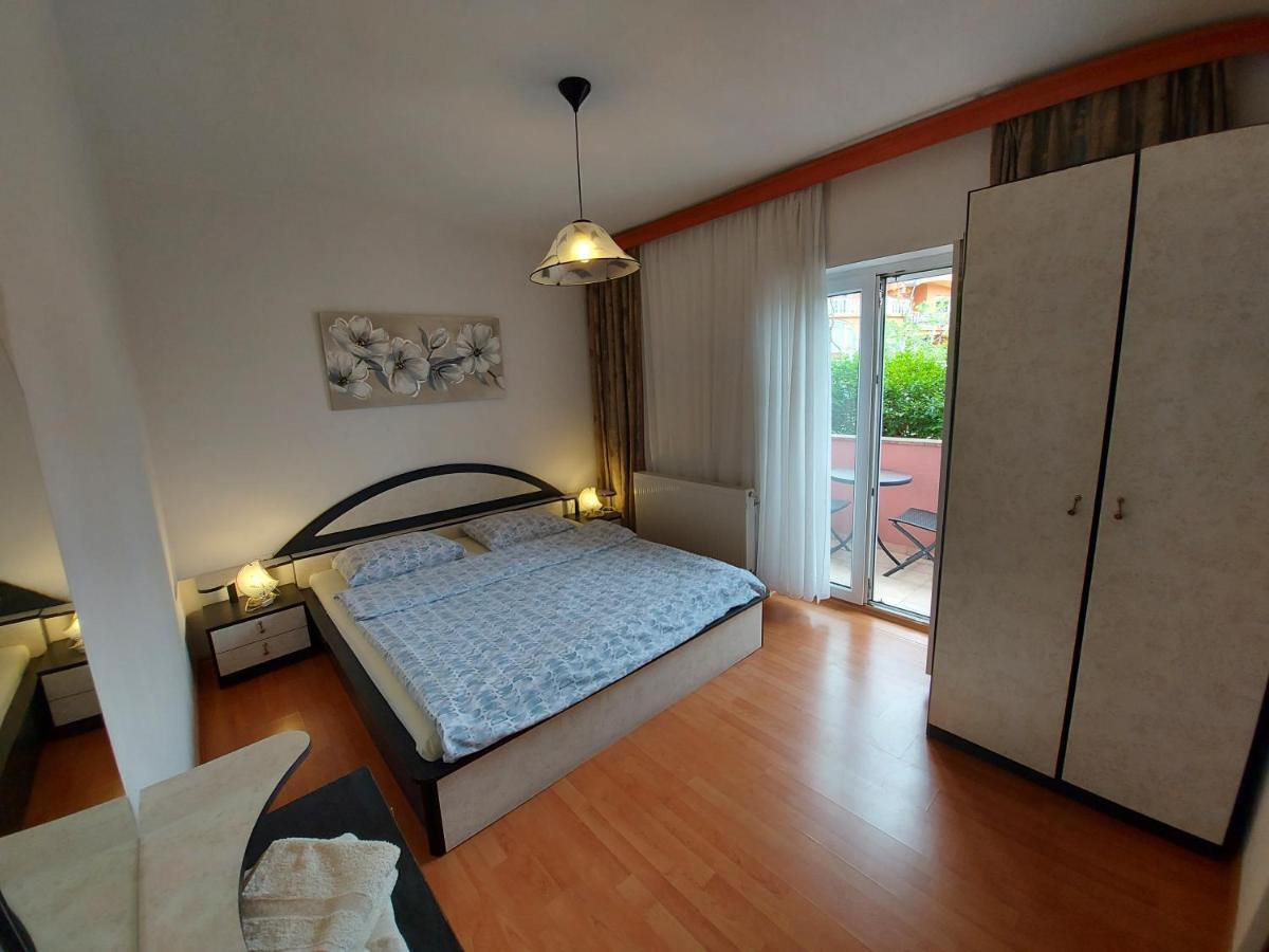 Apartments & Rooms Nensi Baška Eksteriør billede