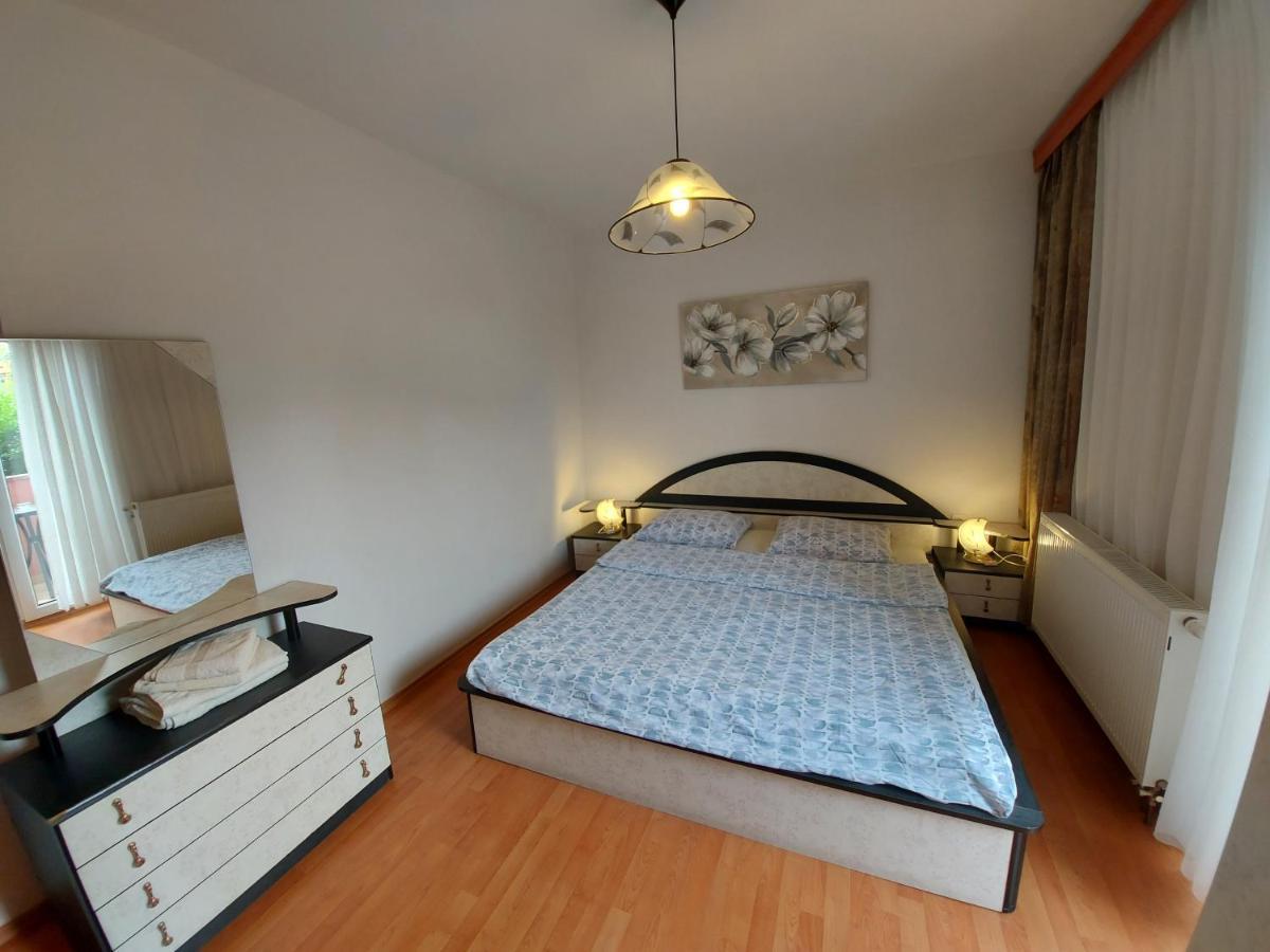 Apartments & Rooms Nensi Baška Eksteriør billede