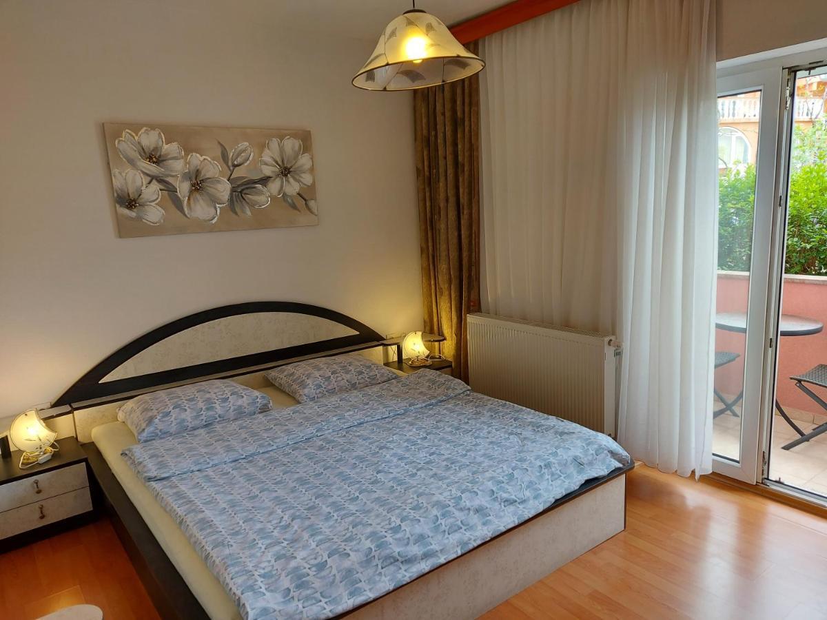Apartments & Rooms Nensi Baška Eksteriør billede