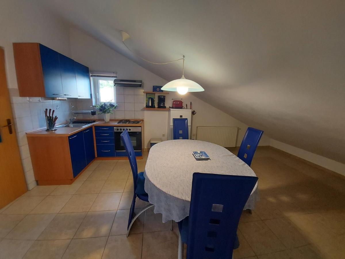 Apartments & Rooms Nensi Baška Eksteriør billede