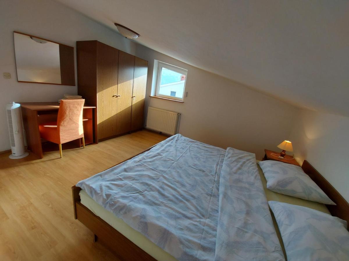 Apartments & Rooms Nensi Baška Eksteriør billede