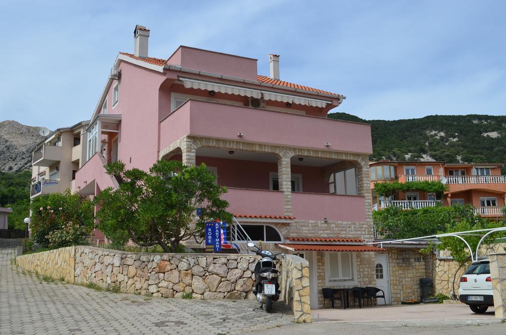 Apartments & Rooms Nensi Baška Eksteriør billede