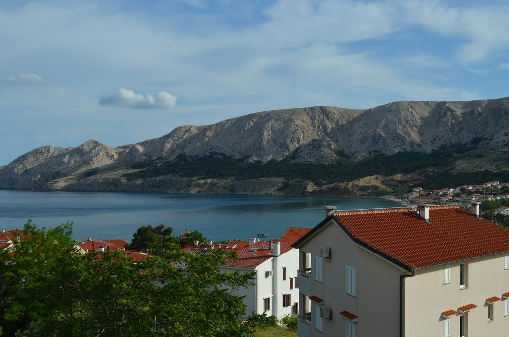 Apartments & Rooms Nensi Baška Eksteriør billede