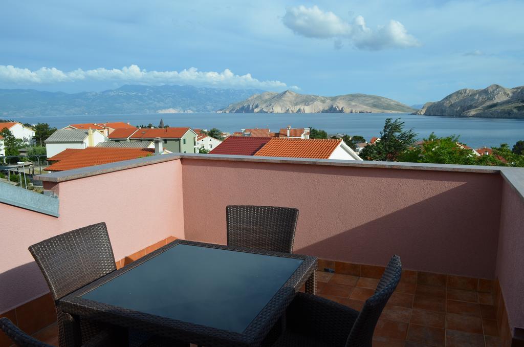Apartments & Rooms Nensi Baška Eksteriør billede